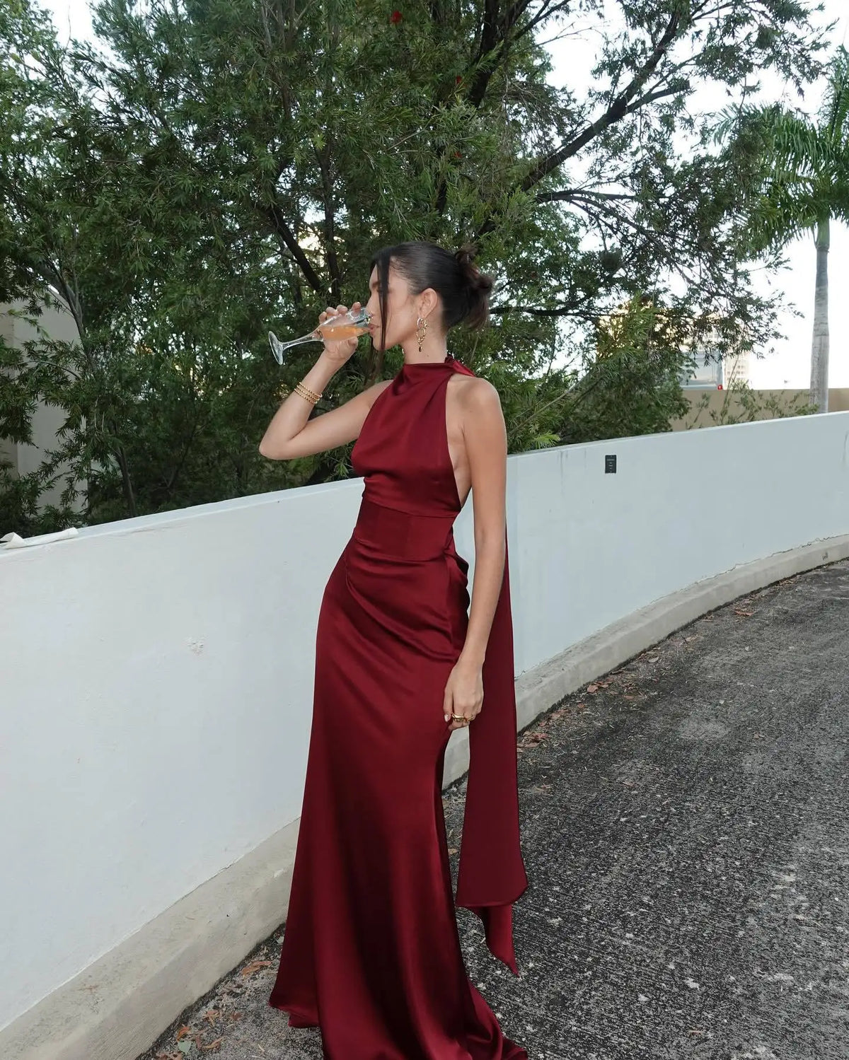 Vestido Comprido Acetinado com Corpete