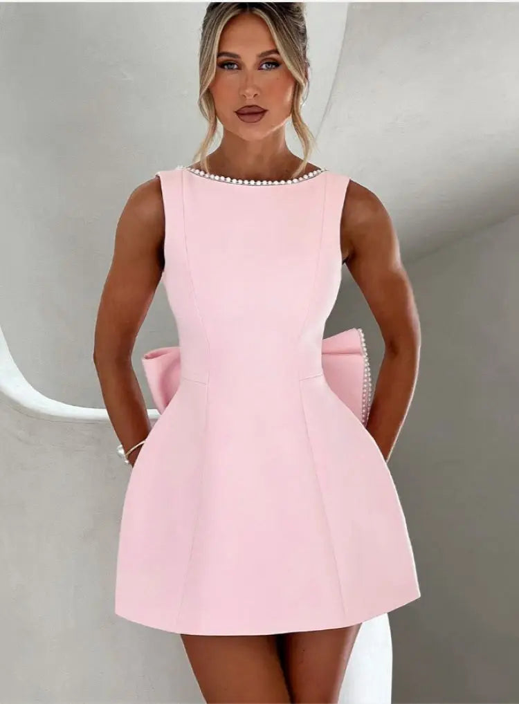 Vestido Curto com Laço e Pérolas — Rosa