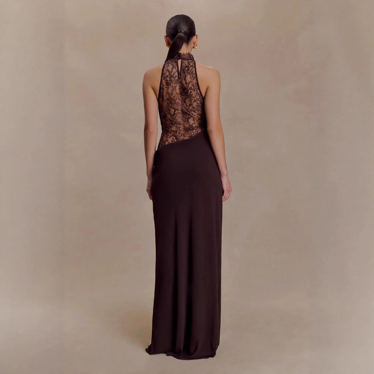 Vestido Comprido de Renda com Gola Alta