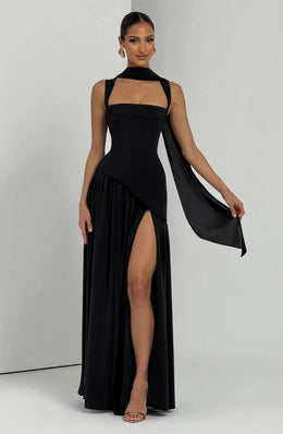 Vestido Comprido com Corpete, Laço e Fenda