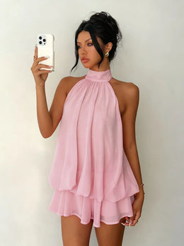 Vestido Curto de Chiffon com Decote Halter