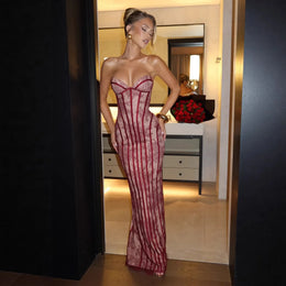 Vestido Comprido de Renda com Corpete