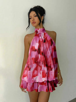 Vestido Curto de Chiffon com Decote Halter