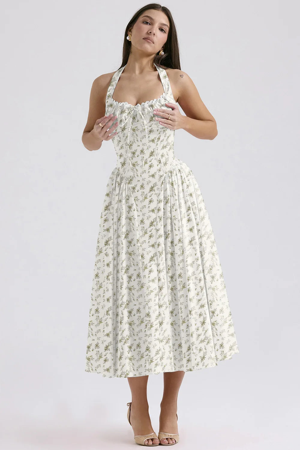 Vestido Midi Floral com Decote Halter