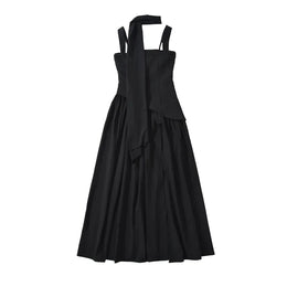 Vestido Comprido com Corpete, Laço e Fenda