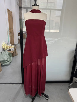 Vestido Comprido sem Alças com Tule