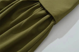 Vestido Comprido com Corpete, Laço e Fenda