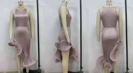 Vestido Midi Plissado com Decote Halter