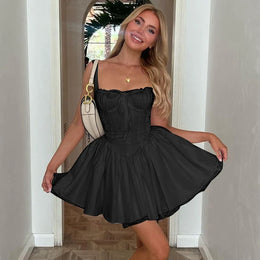 Vestido Curto Branco com Corpete de Renda
