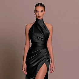 Vestido Comprido Acetinado de Gola Alta