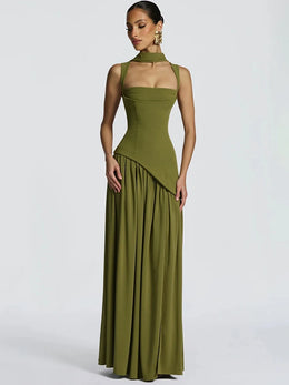 Vestido Comprido com Corpete, Laço e Fenda