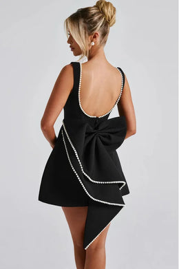 Vestido Curto com Laço e Pérolas — Preto