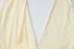 Vestido Comprido com Decote em V e Franzidos