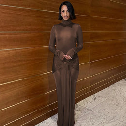 Vestido Comprido de Gola Alta com Atacadores