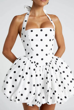 Vestido Curto Vermelho com Corpete e Decote Halter