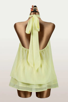 Vestido Curto de Chiffon com Decote Halter