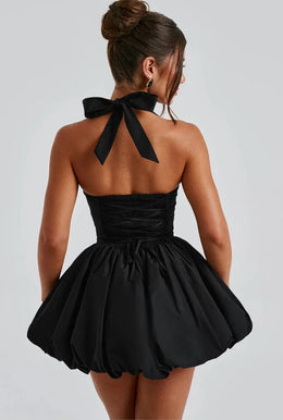Vestido Curto Vermelho com Corpete e Decote Halter