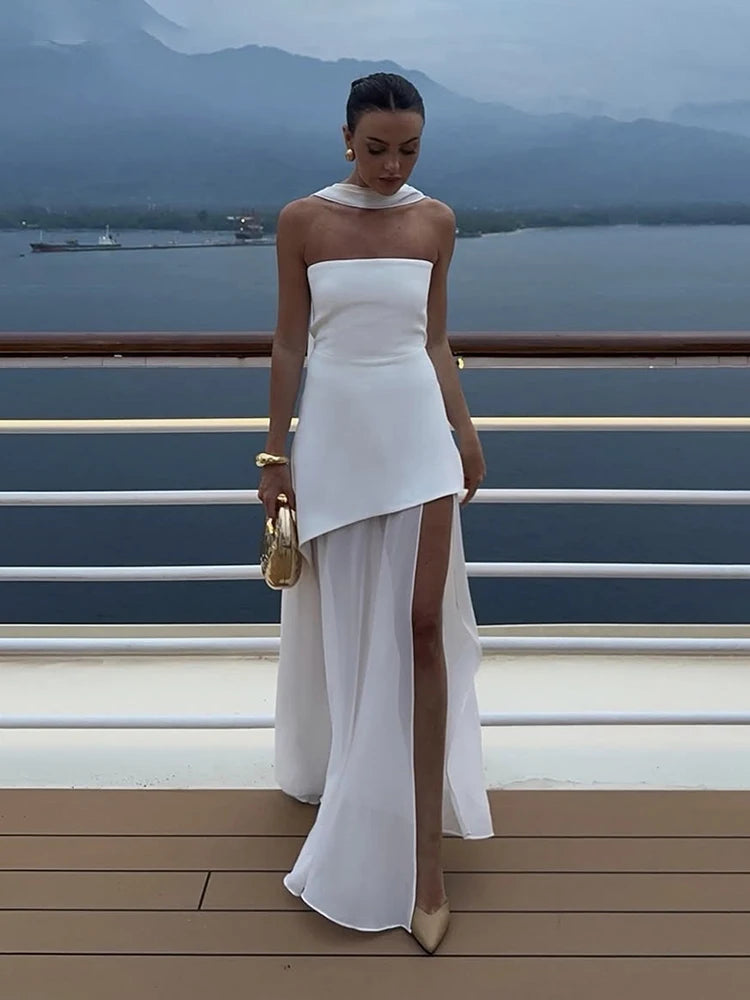 Vestido Comprido sem Alças com Tule