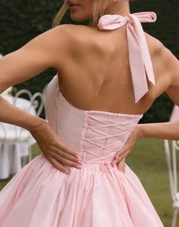 Vestido Curto Vermelho com Corpete e Decote Halter