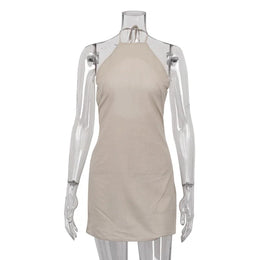 Vestido Curto de Linho com Decote Halter