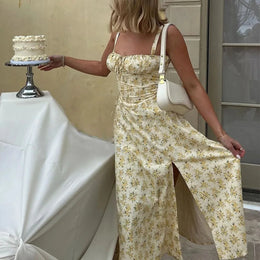 Vestido Midi Floral com Corpete e Fenda — Modelo A