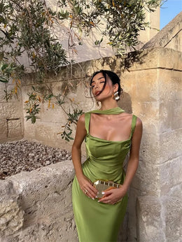 Vestido Comprido sem Alças com Corpete
