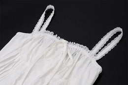 Vestido Curto Branco com Corpete de Renda