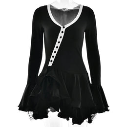 Vestido Curto com Folhos e Mangas Amplas
