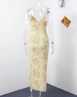 Vestido de Verão Floral com Decote nas Costas