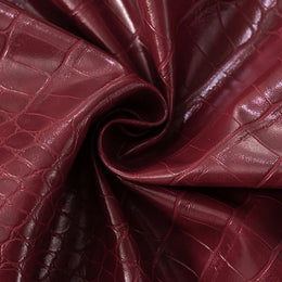 Vestido Curto com Efeito Couro e Decote sem Alças