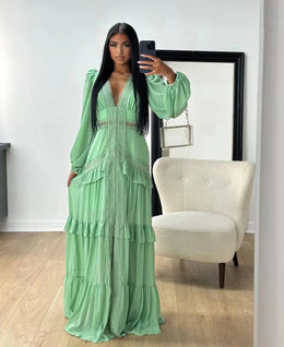 Vestido Comprido com Folhos e Manga Comprida