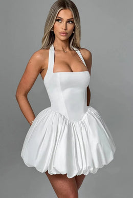 Vestido Curto Vermelho com Corpete e Decote Halter