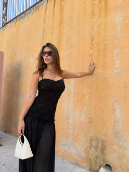 Vestido Comprido Bordado sem Alças