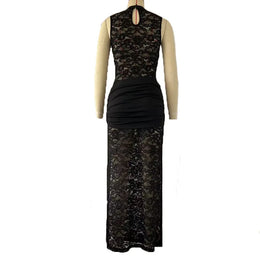 Vestido Comprido de Renda com Fenda Alta
