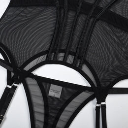 Conjunto de Lingerie em Tule com Body e Ligas — 3 Peças