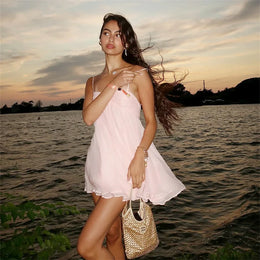 Vestido Curto de Chiffon com Alças