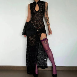 Vestido Comprido de Renda com Fenda Alta
