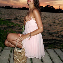 Vestido Curto de Chiffon com Alças