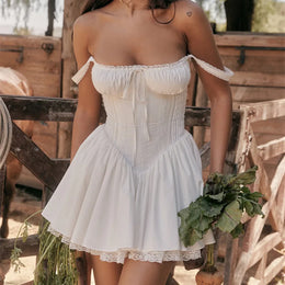 Vestido Curto Floral com Corpete