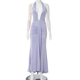 Vestido Comprido com Decote Halter e Costas Descobertas — Bordô
