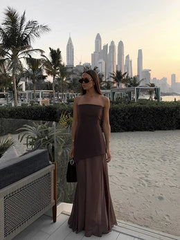 Vestido Comprido sem Alças com Tule