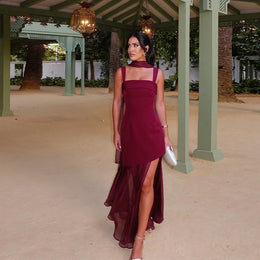 Vestido Comprido em Tule com Laços