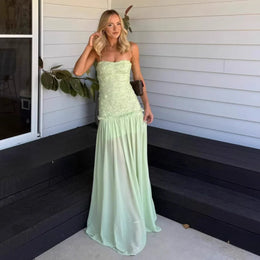 Vestido Comprido Bordado sem Alças