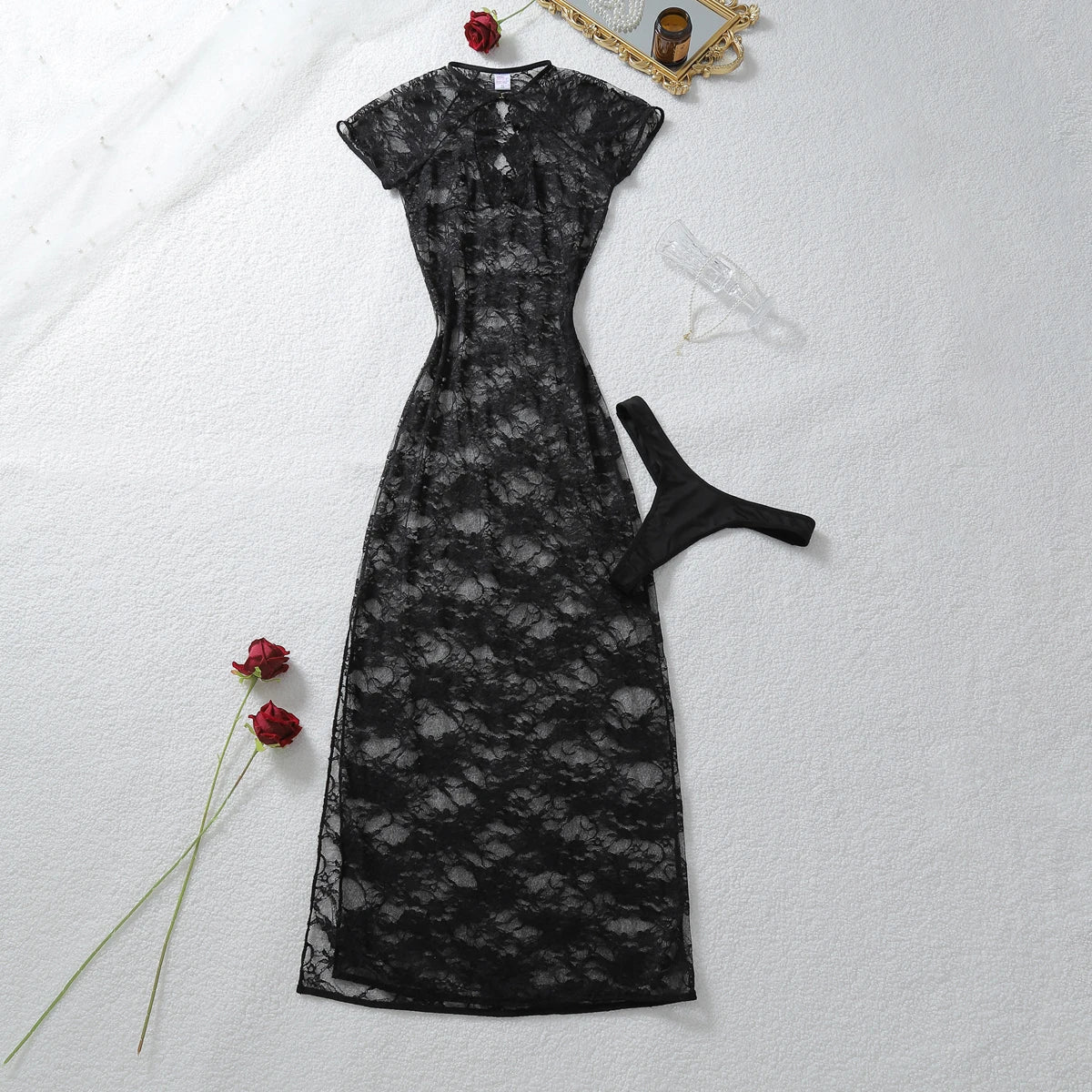 Vestido Longo com Renda e Decote em V