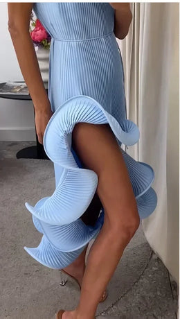 Vestido Midi Plissado com Decote Halter