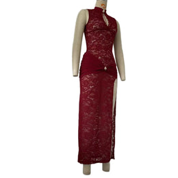 Vestido Comprido de Renda com Fenda Alta
