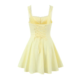Vestido Curto com Corpete de Renda e Botões