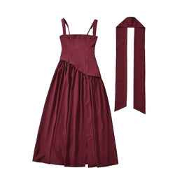 Vestido Comprido com Corpete, Laço e Fenda