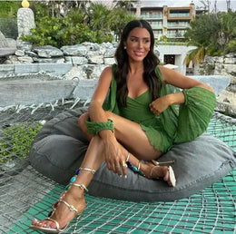 Vestido Curto de Chiffon com Cinto e Costas Descobertas