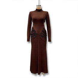 Vestido Comprido de Malha com Gola Alta e Costas Descobertas